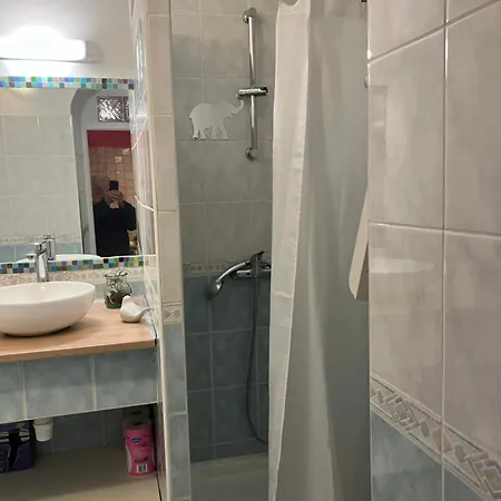 Lejlighed Des Terres Chaudes Proche Bord De *